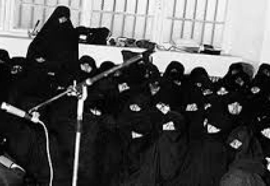 بررسي حضور زنان در جنگ هاي صدر اسلام و مشارکت و نقش زنان در هشت سال دفاع مقدس