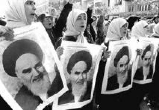 نماد ایثار و فداکاری دختر 17 ساله