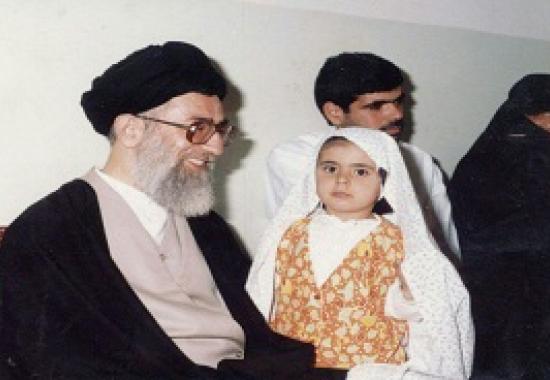 حاشیه‌های دیدار صمیمانه رهبر معظم انقلاب با خانواده شهید برونسی